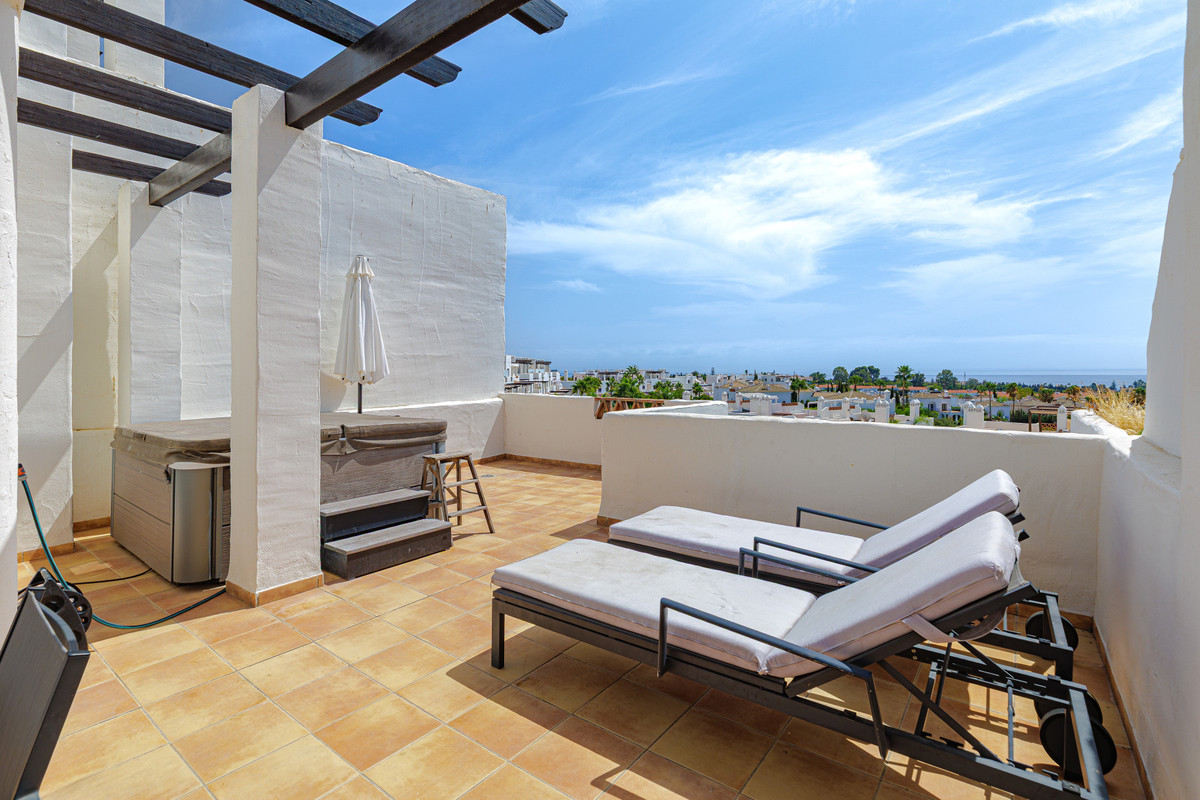 Huis te koop in Estepona | 2 slaapkamers H5481823