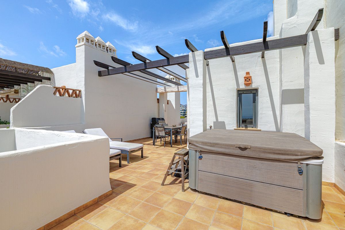 Huis te koop in Estepona | 2 slaapkamers H5481823