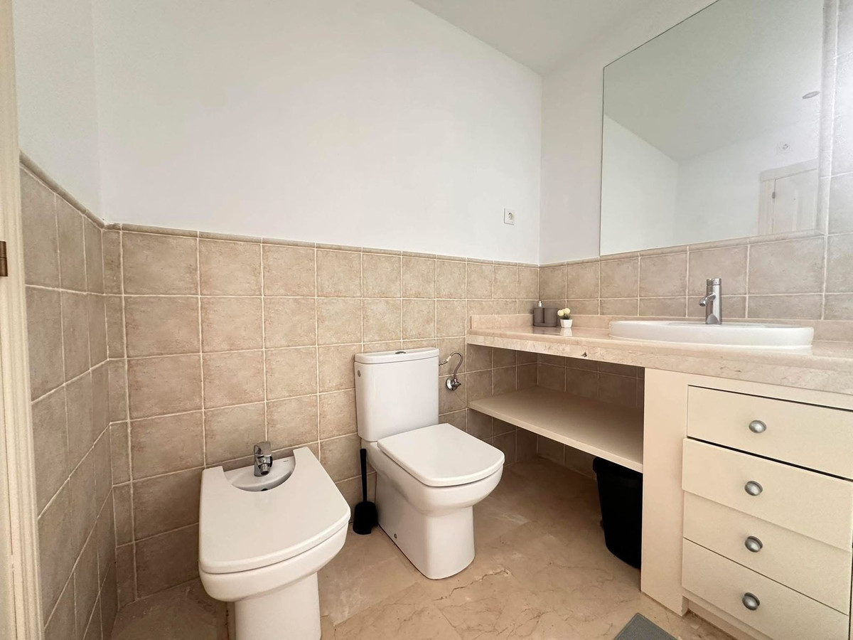 Huis te koop in Estepona | 2 slaapkamers H5482249