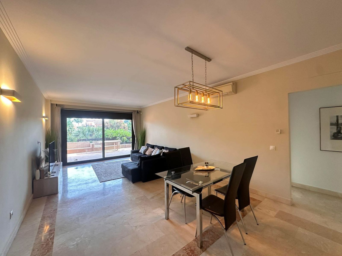 Huis te koop in Estepona | 2 slaapkamers H5482249