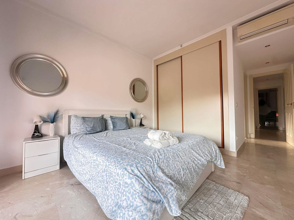 Huis te koop in Estepona | 2 slaapkamers H5482249