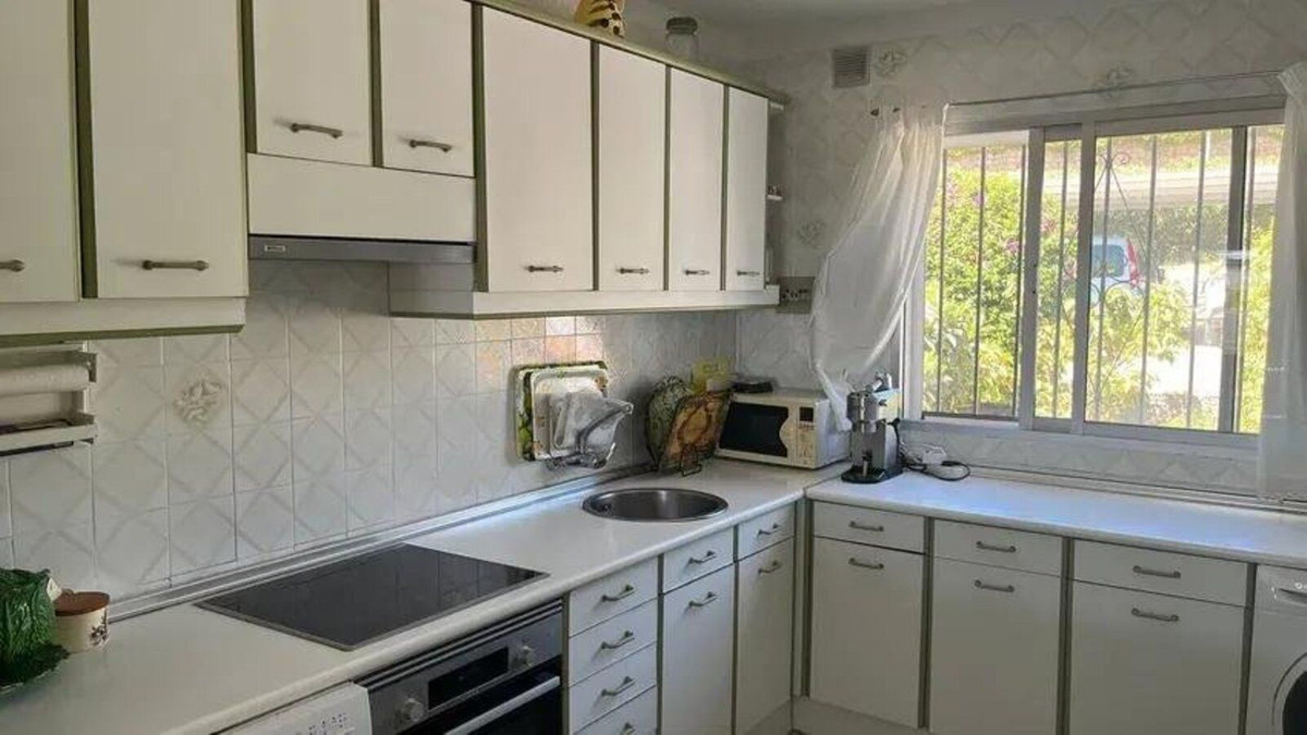 Huis te koop in Estepona | 4 slaapkamers H5484520