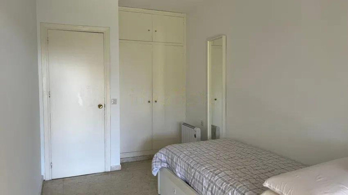 Huis te koop in Estepona | 4 slaapkamers H5484520