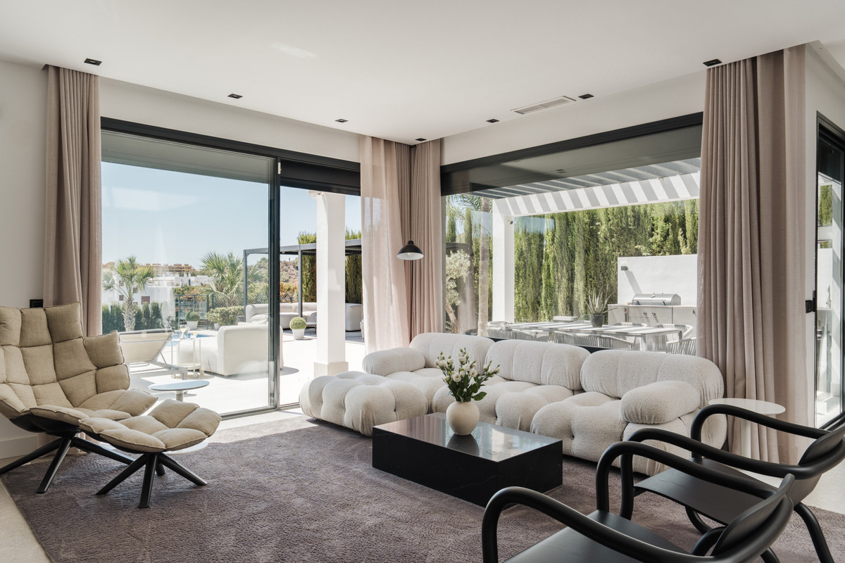 Huis te koop in Estepona | 4 slaapkamers H5486047