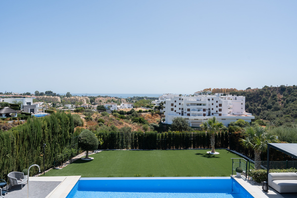 Huis te koop in Estepona | 4 slaapkamers H5486047
