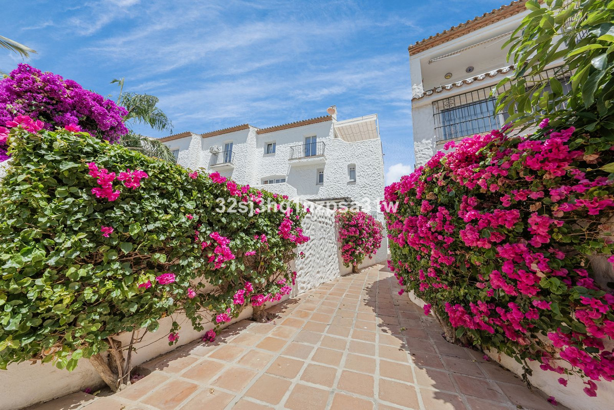 Huis te koop in Estepona | 2 slaapkamers H5486653