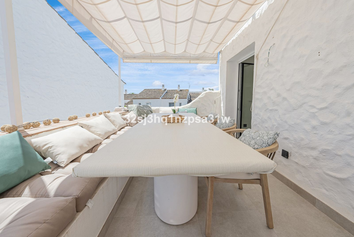 Huis te koop in Estepona | 2 slaapkamers H5486653