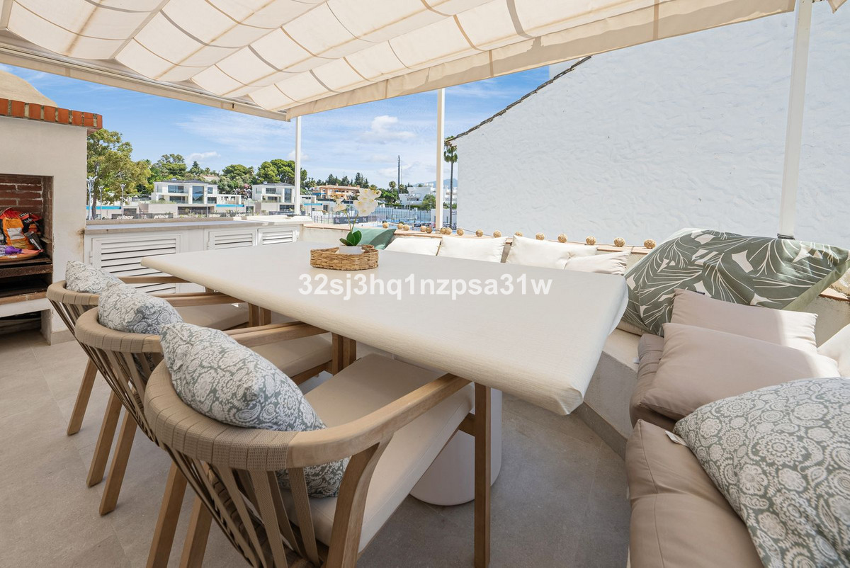 Huis te koop in Estepona | 2 slaapkamers H5486653
