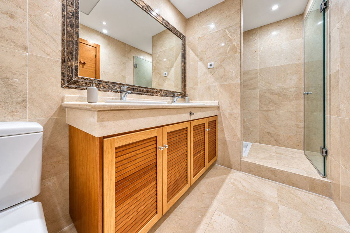 Huis te koop in Estepona | 3 slaapkamers H5488444