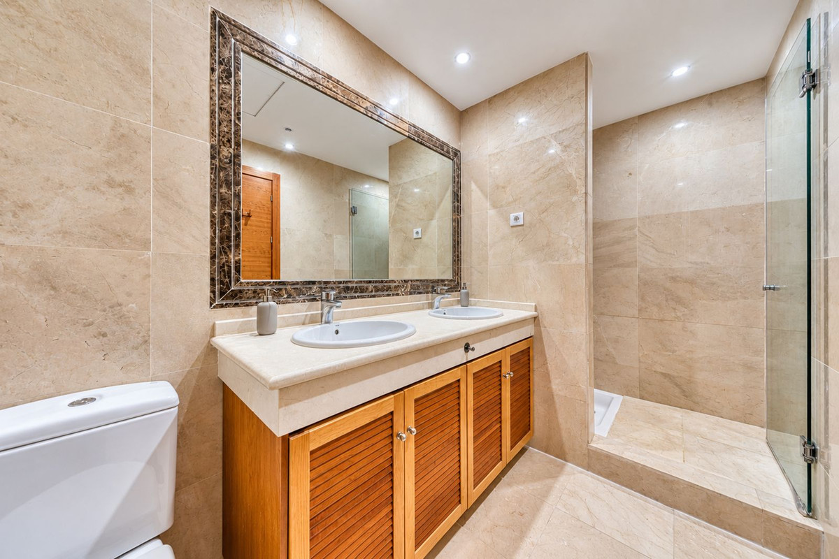 Huis te koop in Estepona | 3 slaapkamers H5488444