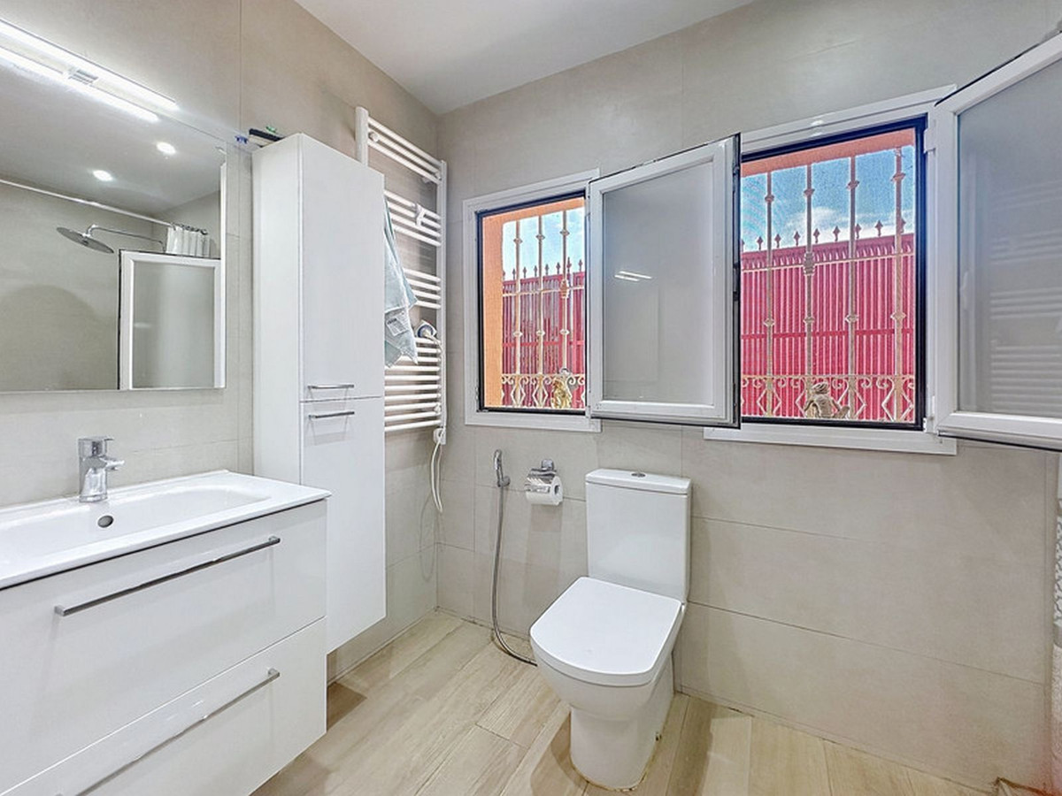 Huis te koop in Estepona | 3 slaapkamers H5489107