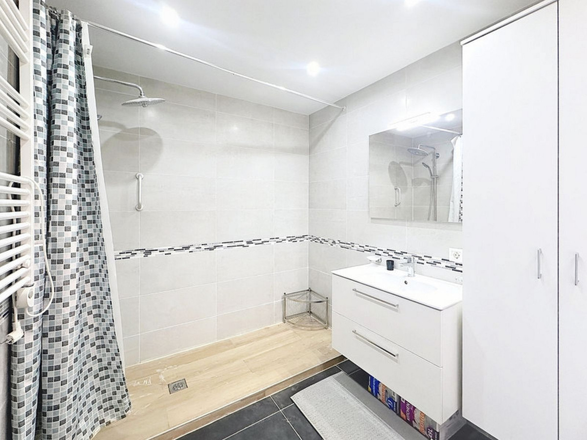 Huis te koop in Estepona | 3 slaapkamers H5489107