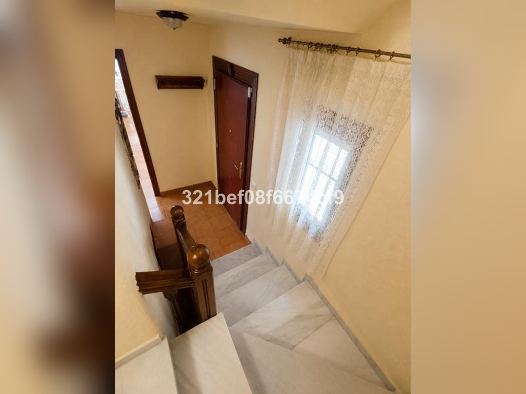 Huis te koop in Estepona | 4 slaapkamers H5489782