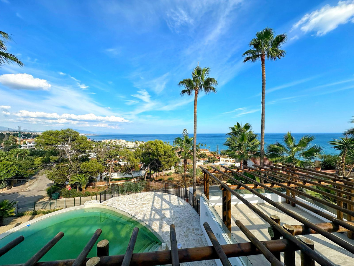 Huis te koop in Estepona | 4 slaapkamers H5490154