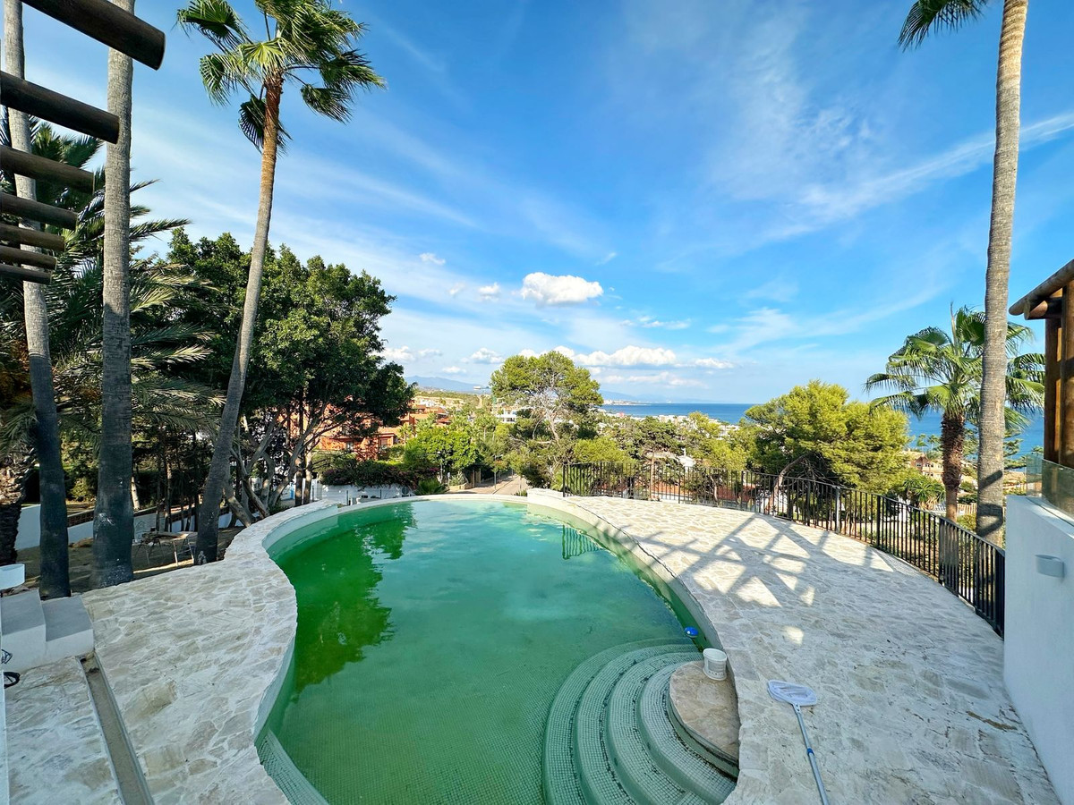 Huis te koop in Estepona | 4 slaapkamers H5490154