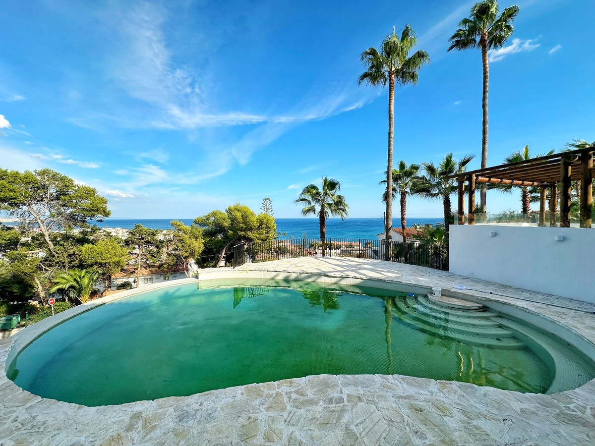 Huis te koop in Estepona | 4 slaapkamers H5490154