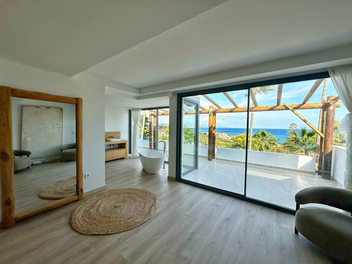 Huis te koop in Estepona | 4 slaapkamers H5490154