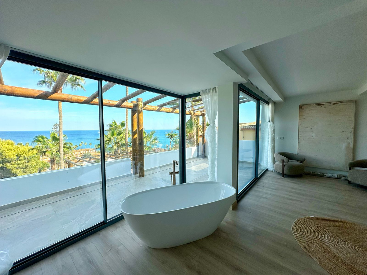 Huis te koop in Estepona | 4 slaapkamers H5490154