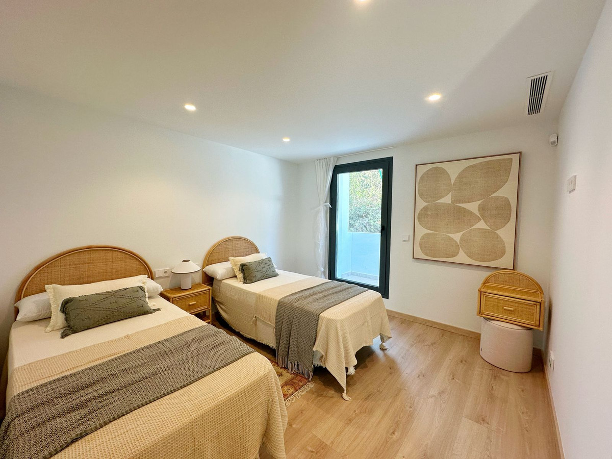 Huis te koop in Estepona | 4 slaapkamers H5490154