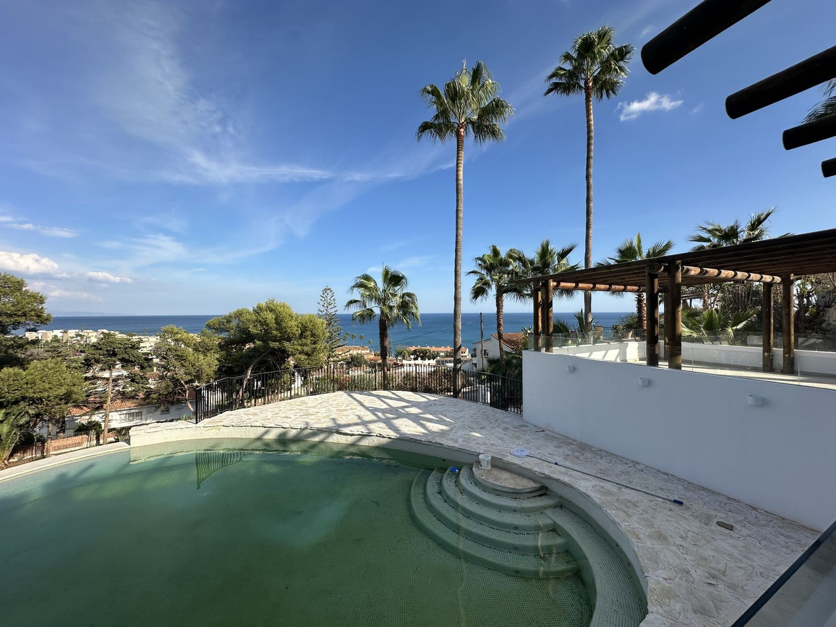 Huis te koop in Estepona | 4 slaapkamers H5490154