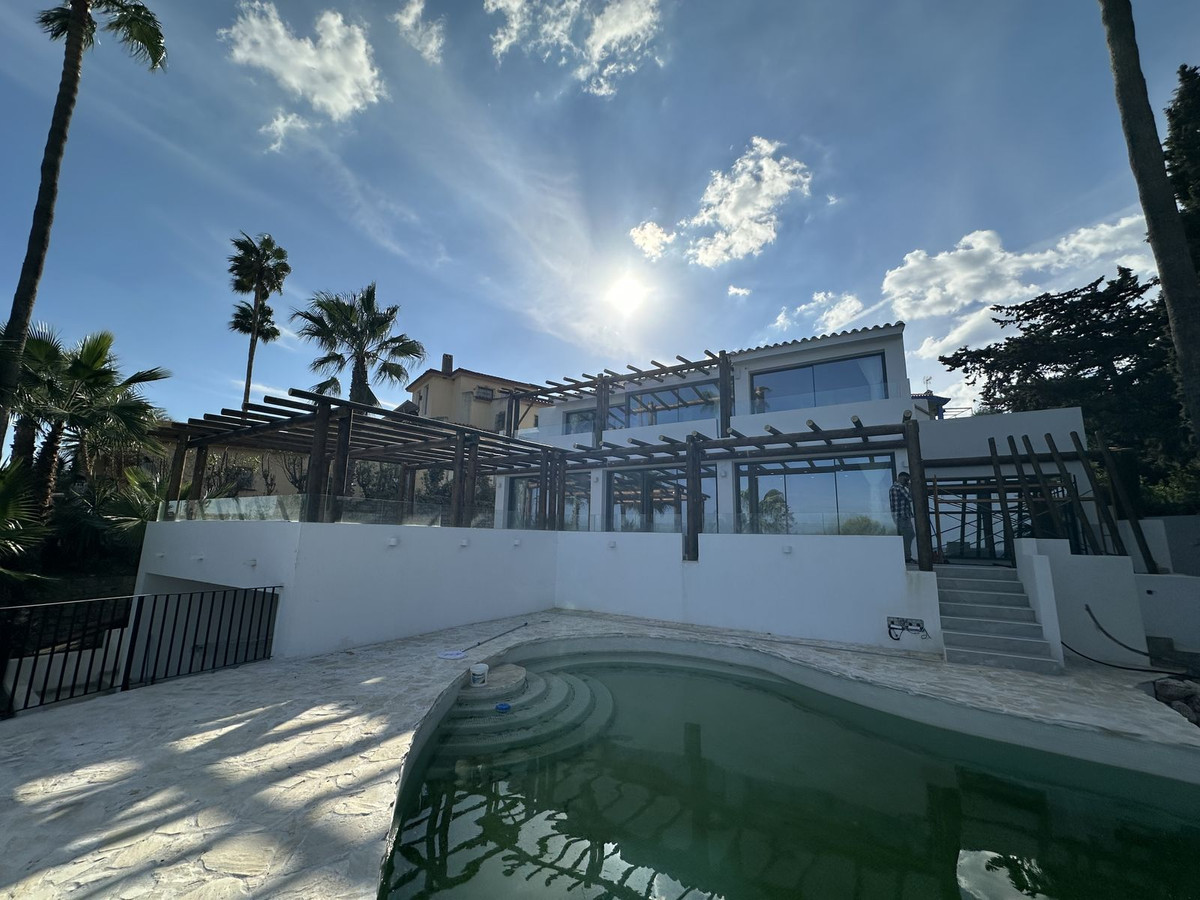 Huis te koop in Estepona | 4 slaapkamers H5490154