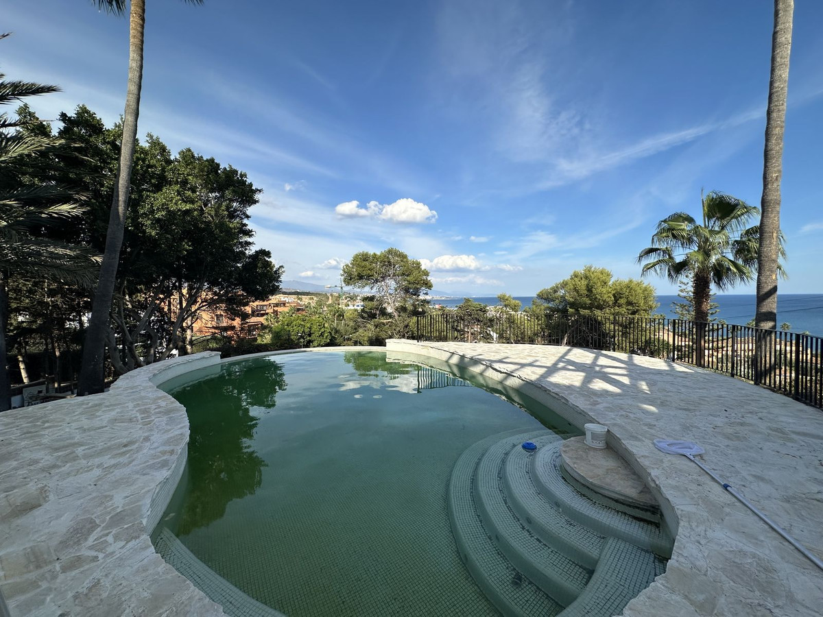 Huis te koop in Estepona | 4 slaapkamers H5490154