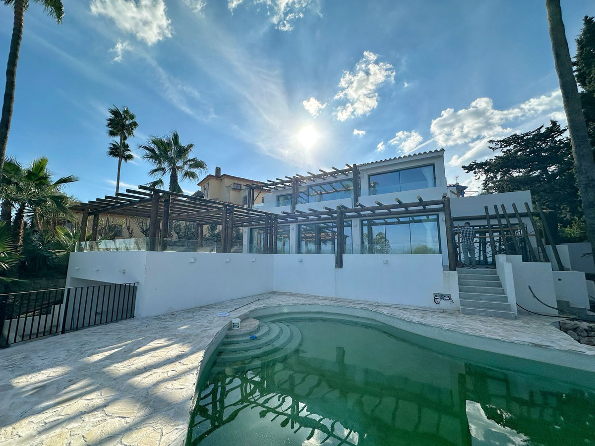 Huis te koop in Estepona | 4 slaapkamers H5490154