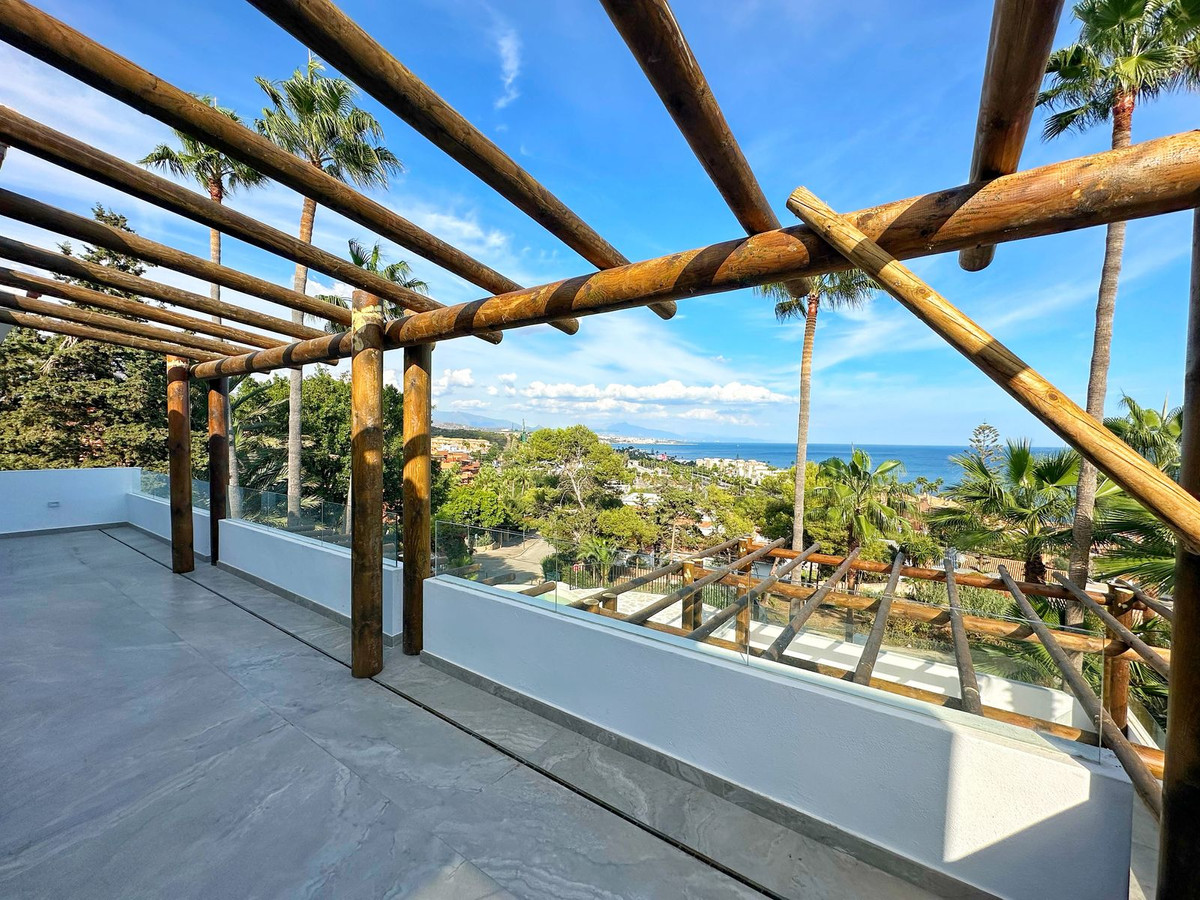 Huis te koop in Estepona | 4 slaapkamers H5490154