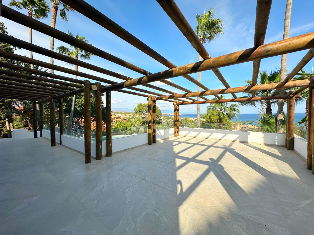 Huis te koop in Estepona | 4 slaapkamers H5490154