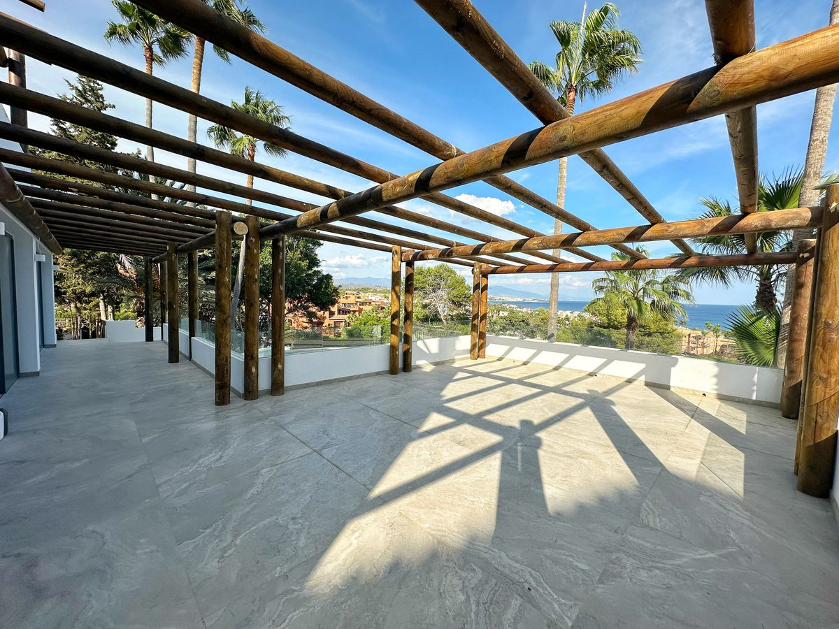 Huis te koop in Estepona | 4 slaapkamers H5490154