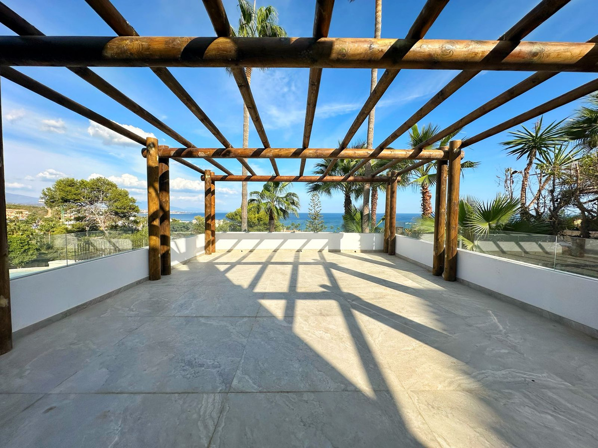 Huis te koop in Estepona | 4 slaapkamers H5490154
