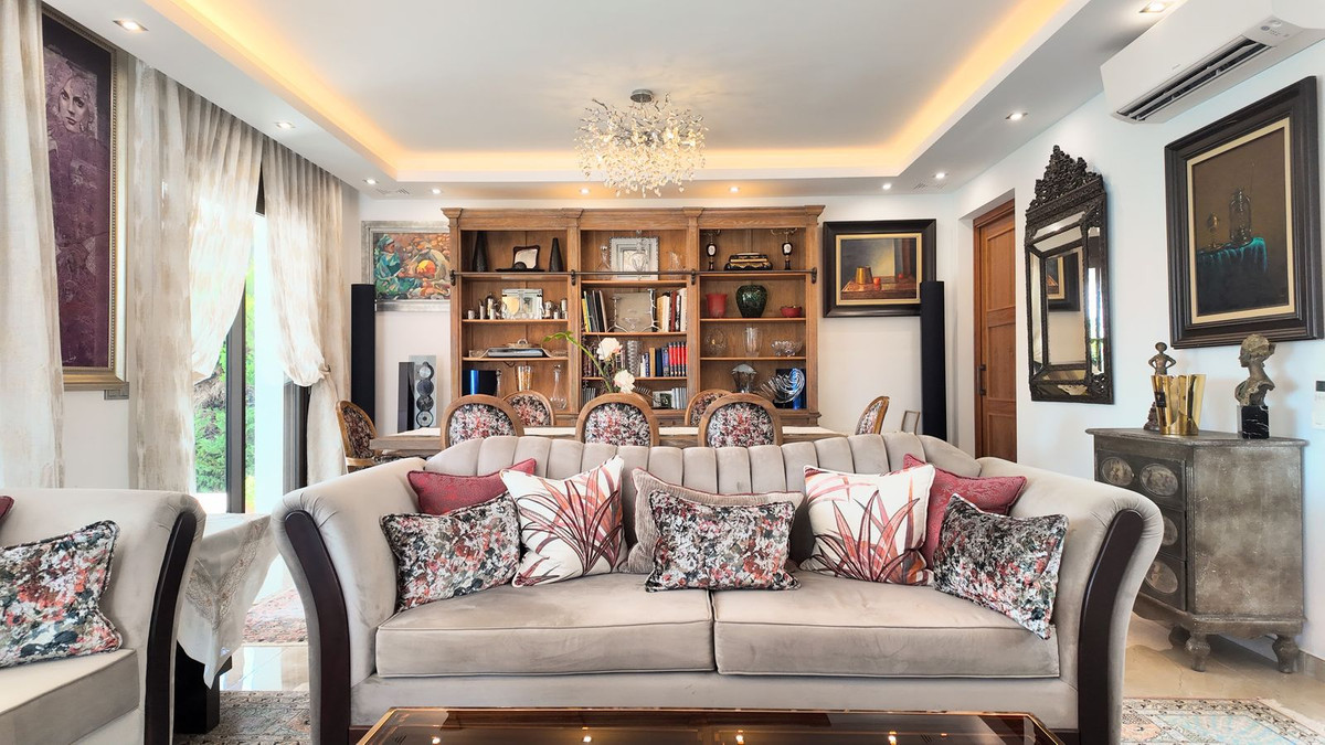 Huis te koop in Estepona | 5 slaapkamers H5491222