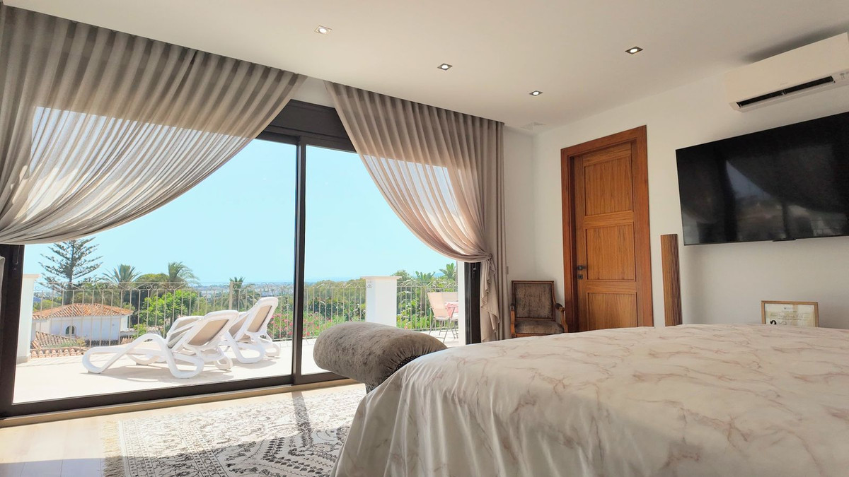 Huis te koop in Estepona | 5 slaapkamers H5491222