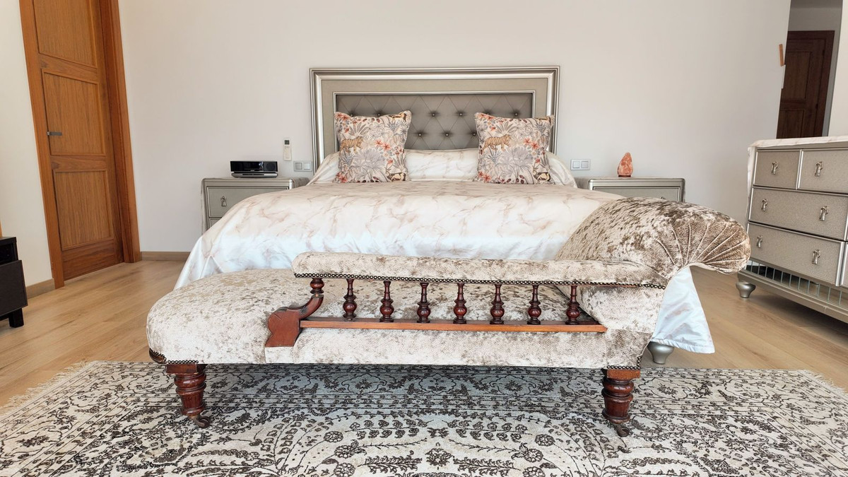 Huis te koop in Estepona | 5 slaapkamers H5491222