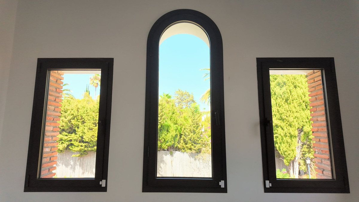 Huis te koop in Estepona | 5 slaapkamers H5491222