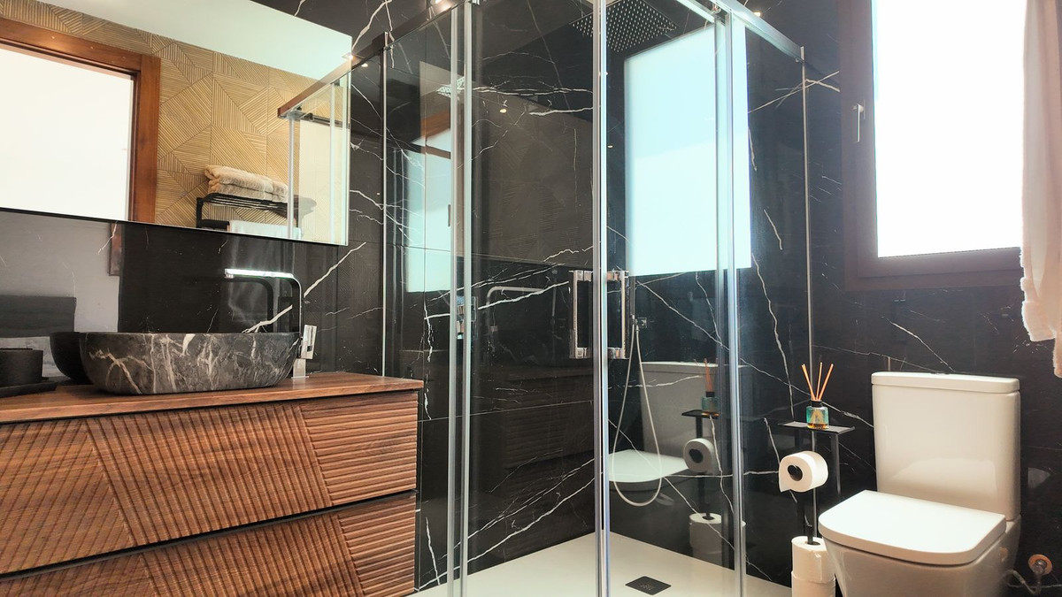 Huis te koop in Estepona | 5 slaapkamers H5491222
