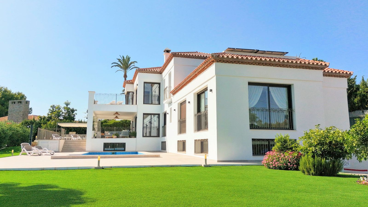 Huis te koop in Estepona | 5 slaapkamers H5491222