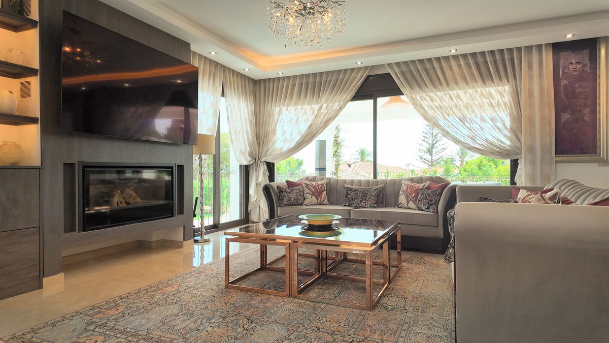 Huis te koop in Estepona | 5 slaapkamers H5491222
