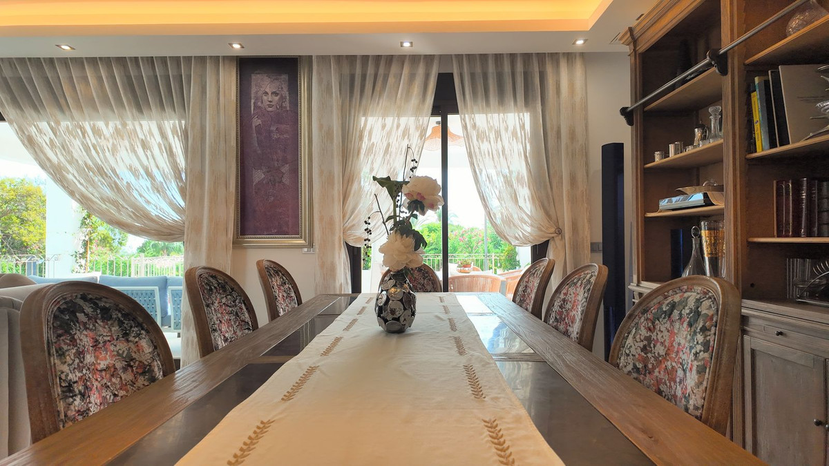Huis te koop in Estepona | 5 slaapkamers H5491222