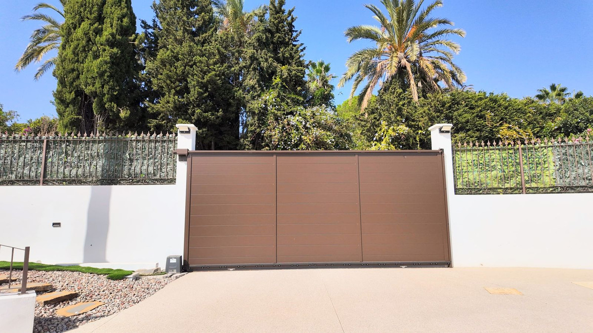 Huis te koop in Estepona | 5 slaapkamers H5491222