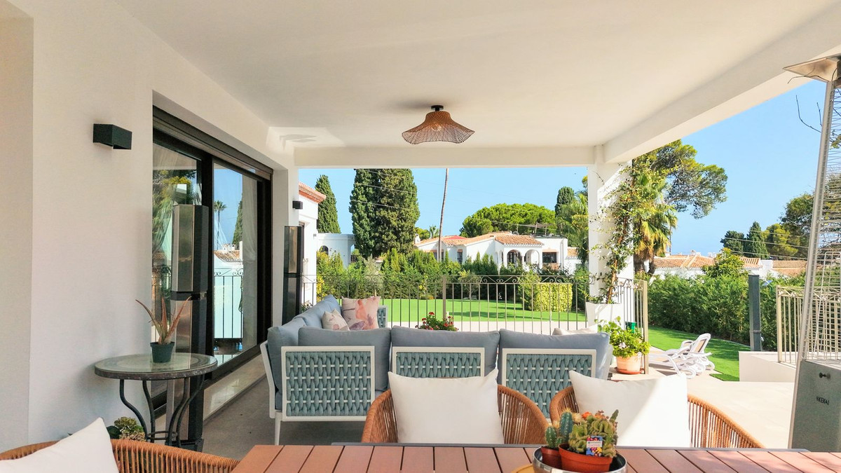 Huis te koop in Estepona | 5 slaapkamers H5491222