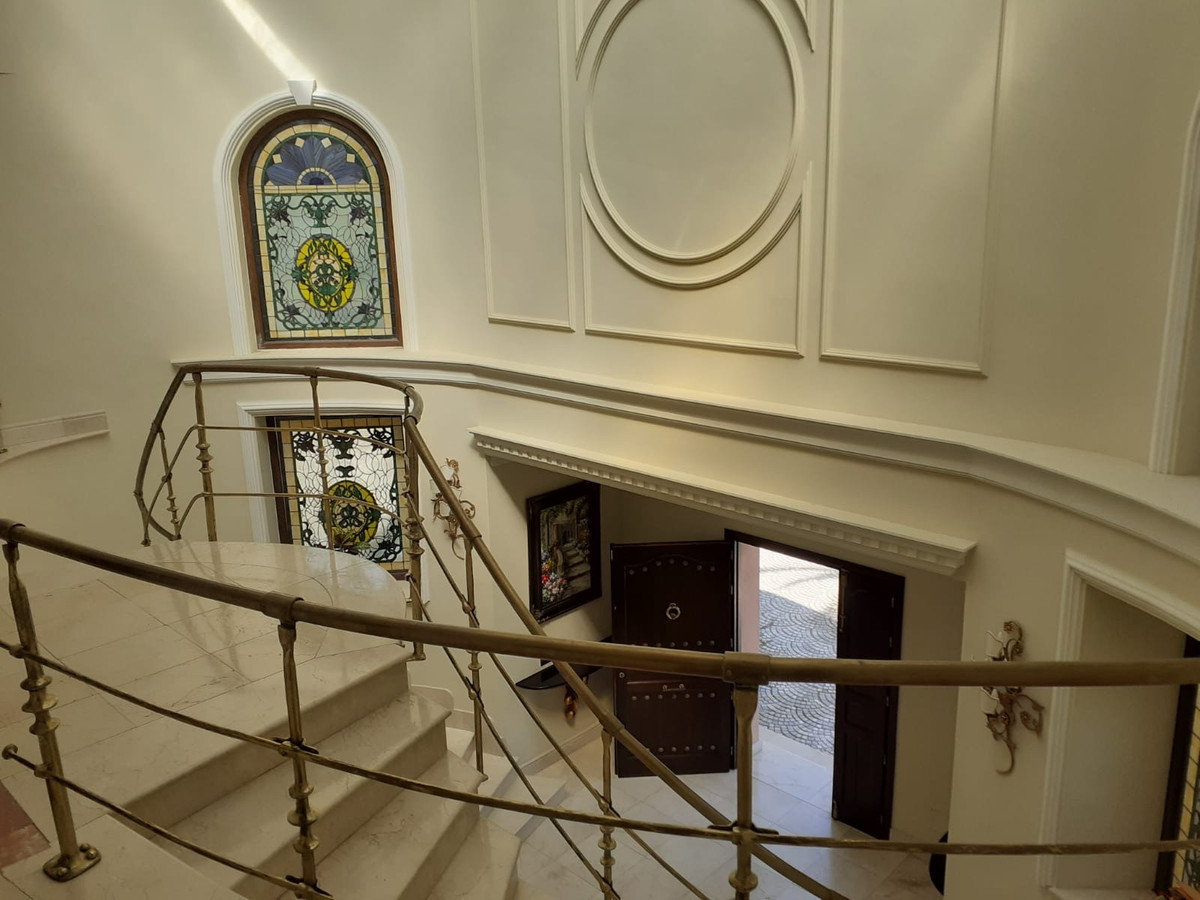 Huis te koop in Estepona | 4 slaapkamers H5492191