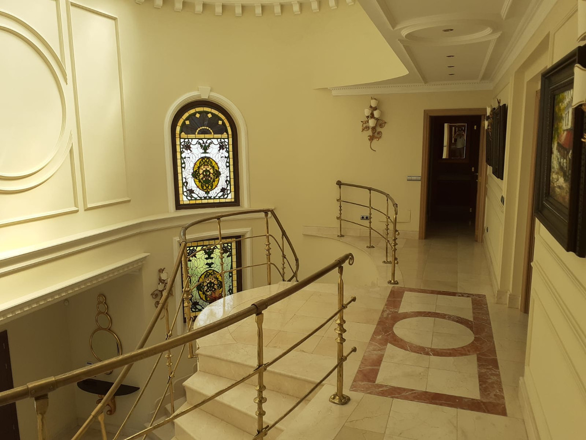 Huis te koop in Estepona | 4 slaapkamers H5492191