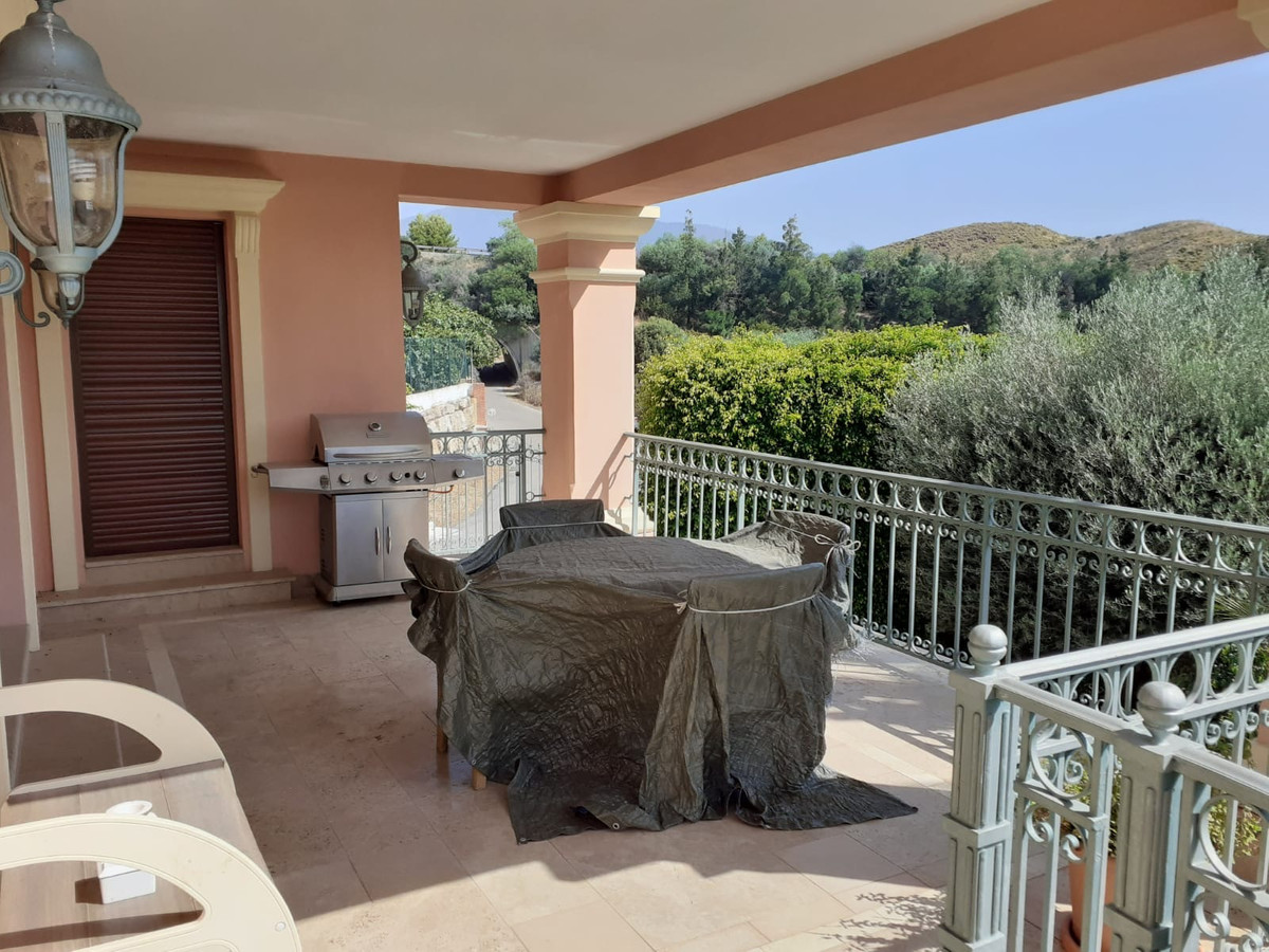 Huis te koop in Estepona | 4 slaapkamers H5492191