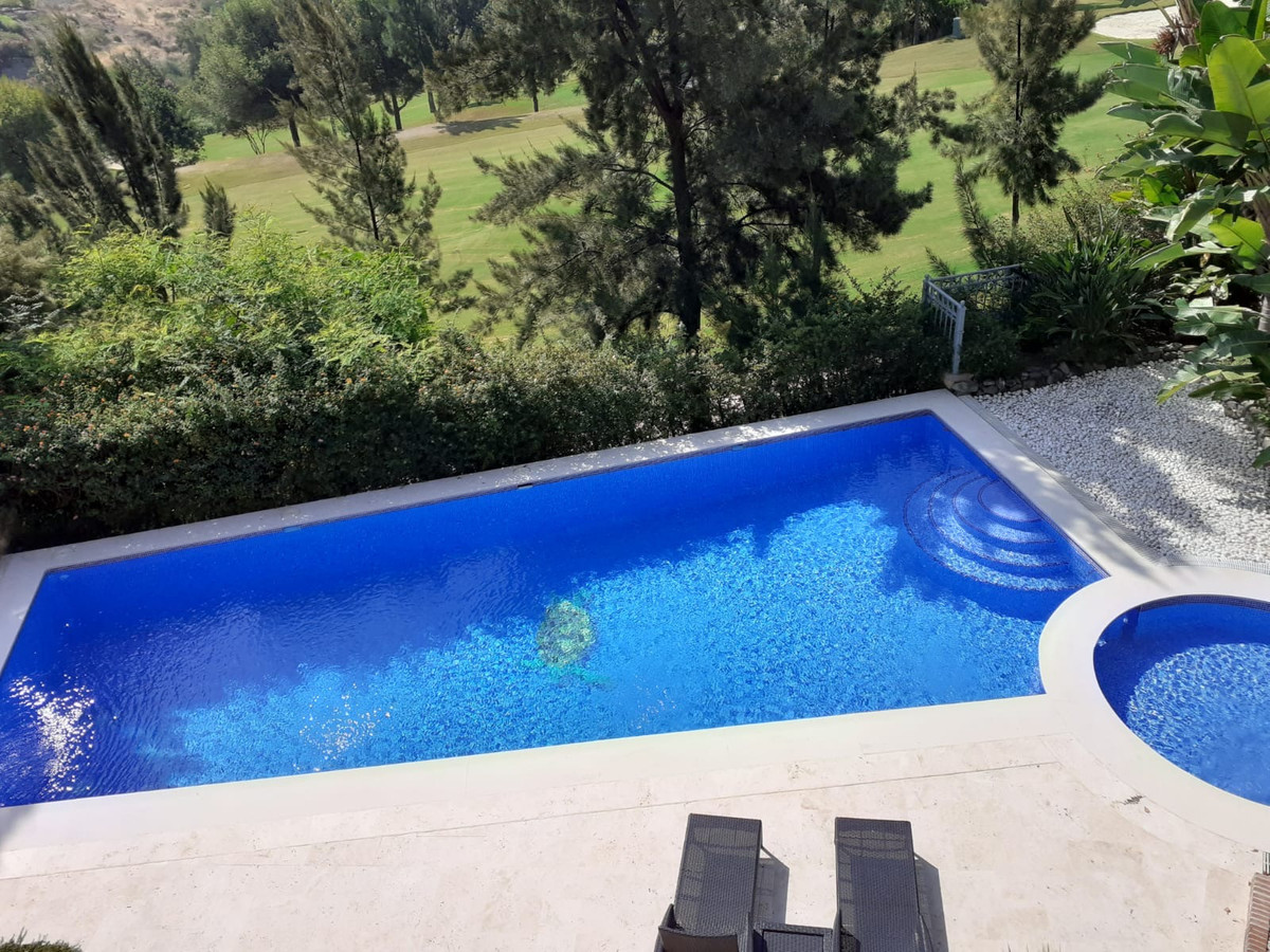 Huis te koop in Estepona | 4 slaapkamers H5492191