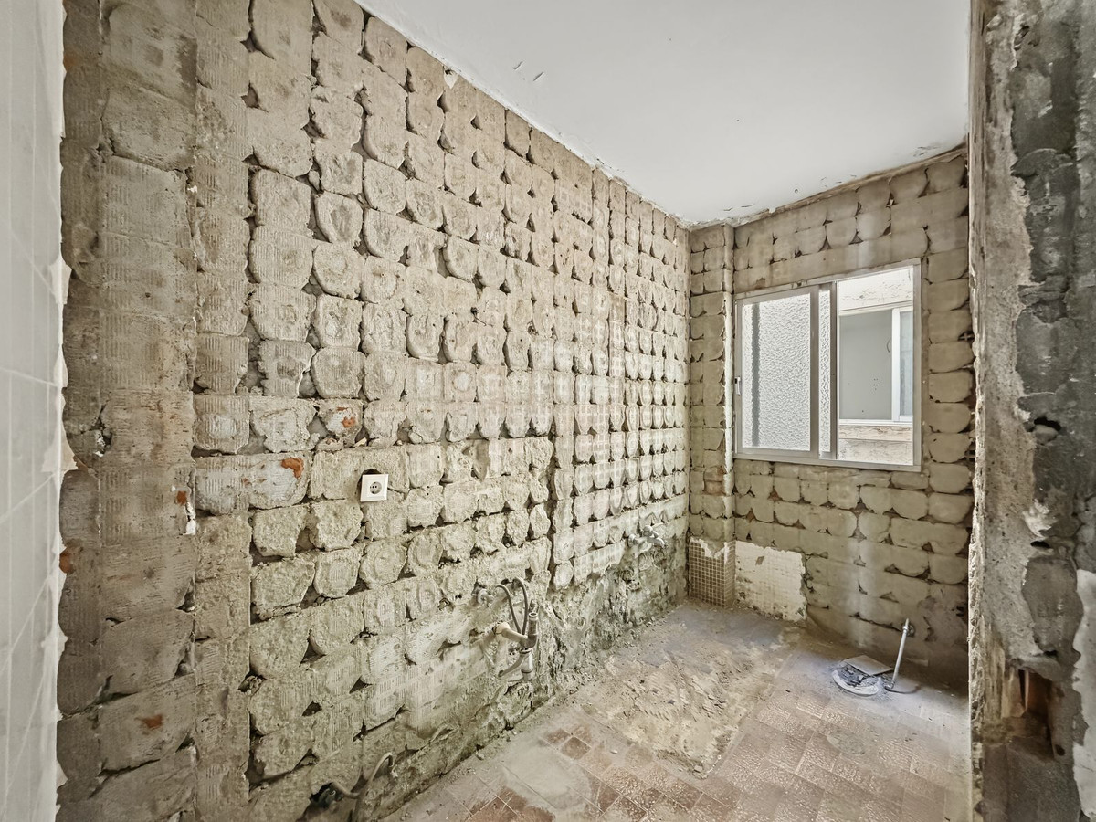 Huis te koop in Estepona | 8 slaapkamers H5492617