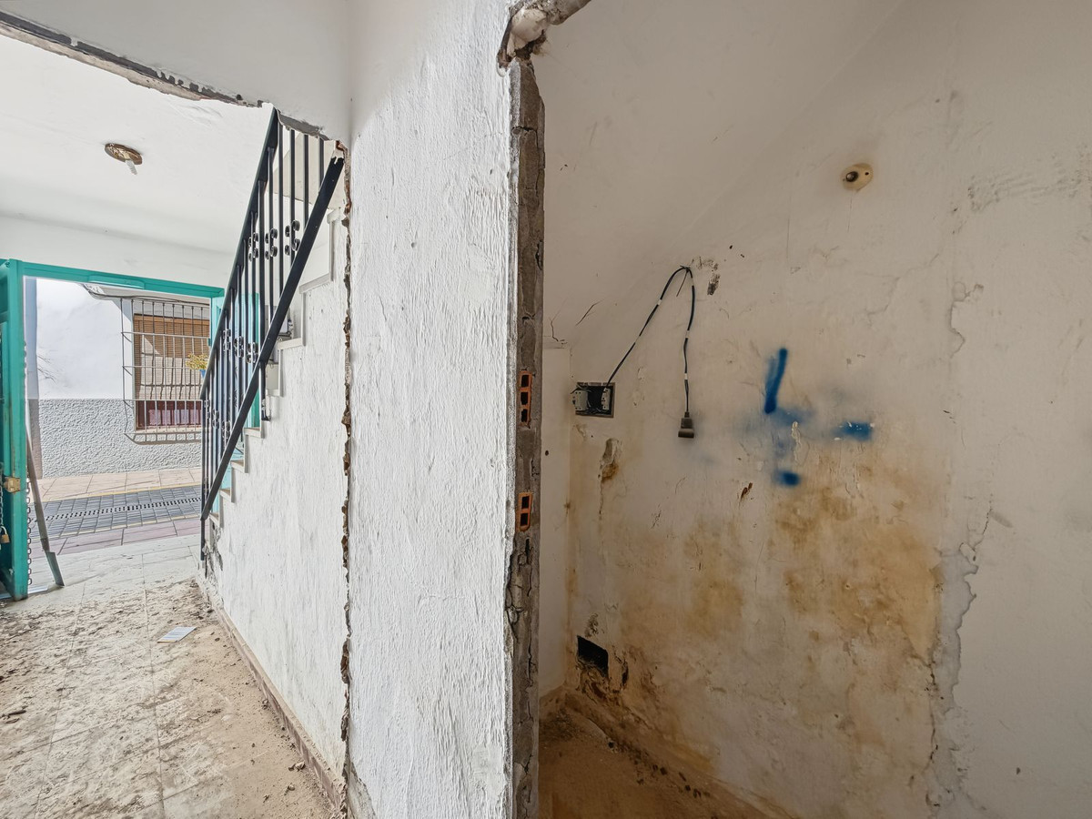 Huis te koop in Estepona | 8 slaapkamers H5492617