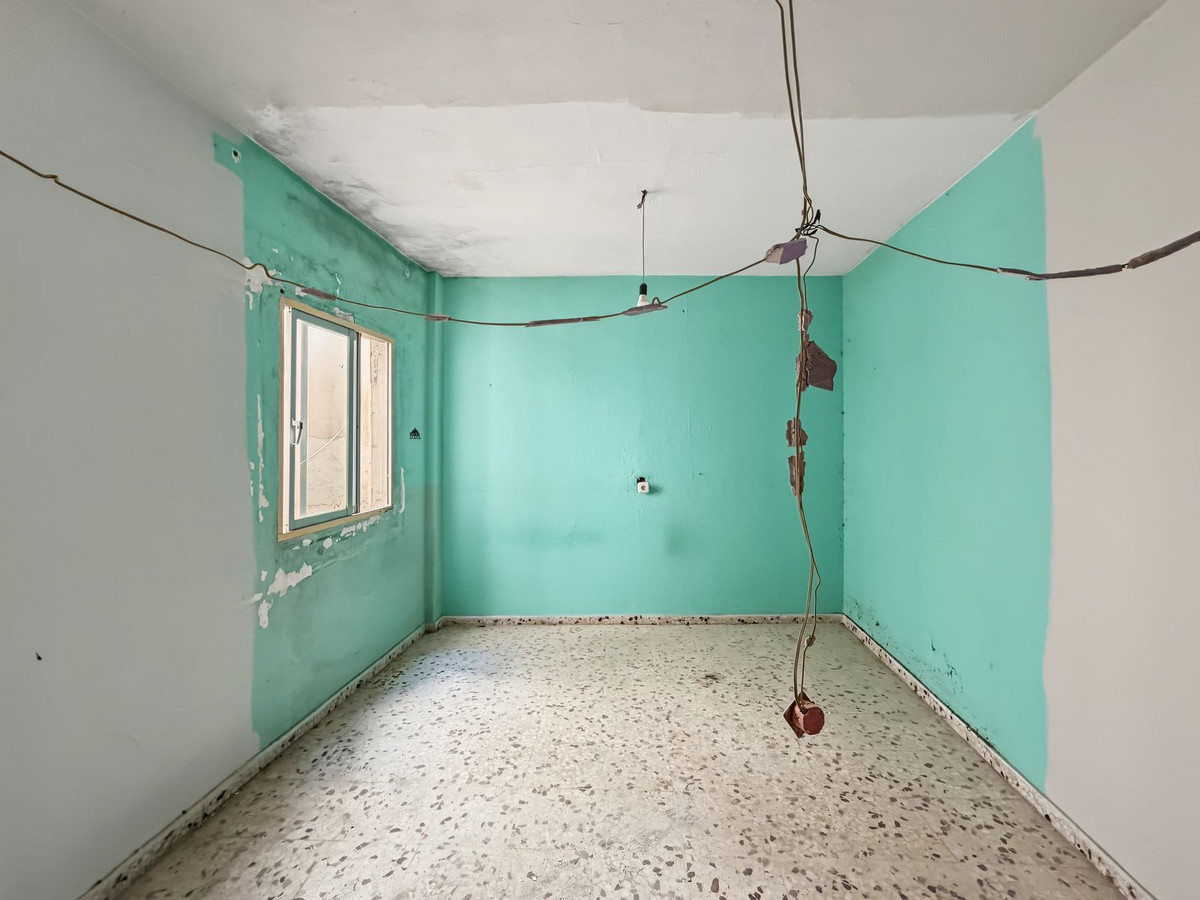 Huis te koop in Estepona | 8 slaapkamers H5492617
