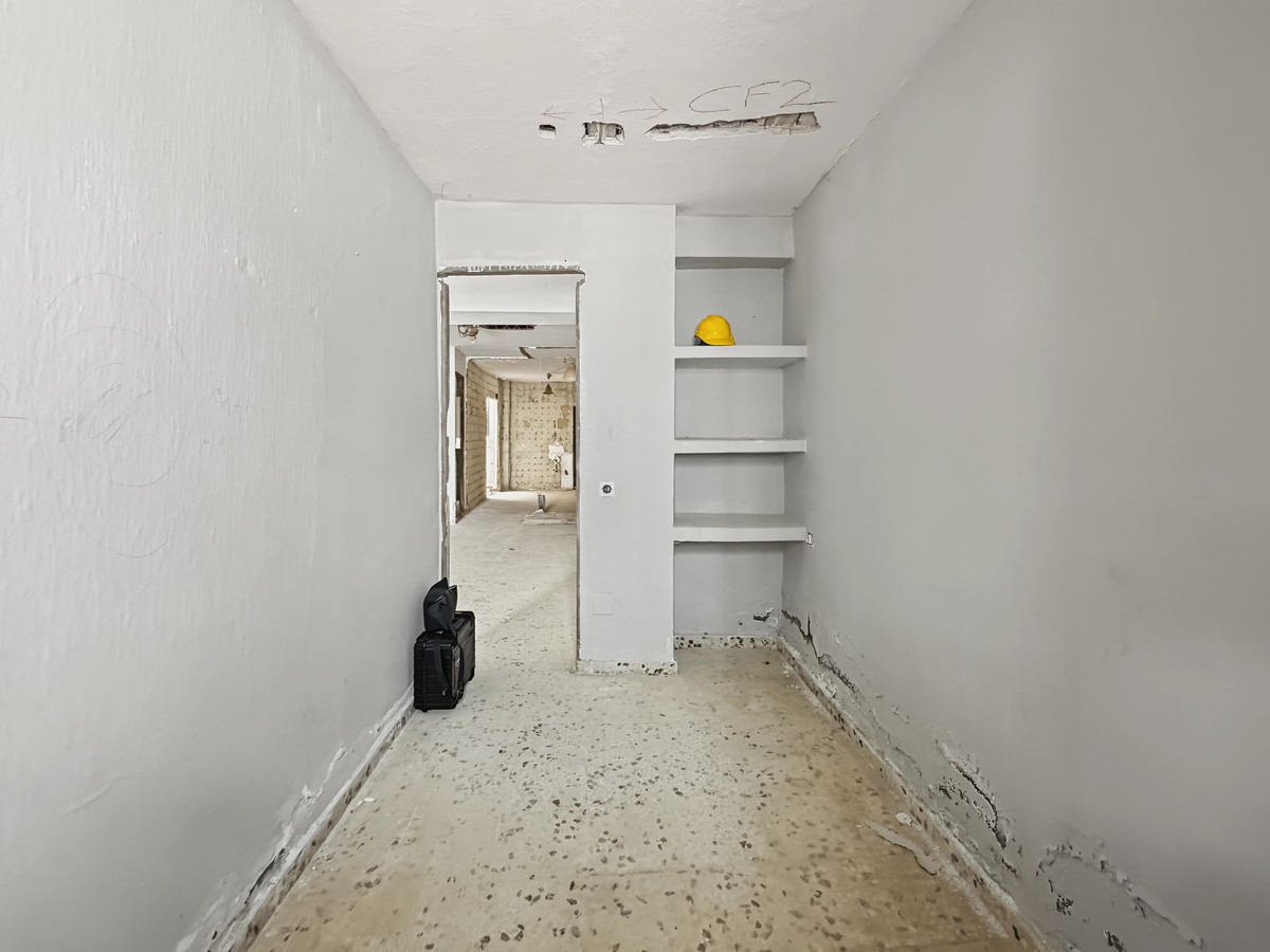 Huis te koop in Estepona | 8 slaapkamers H5492617