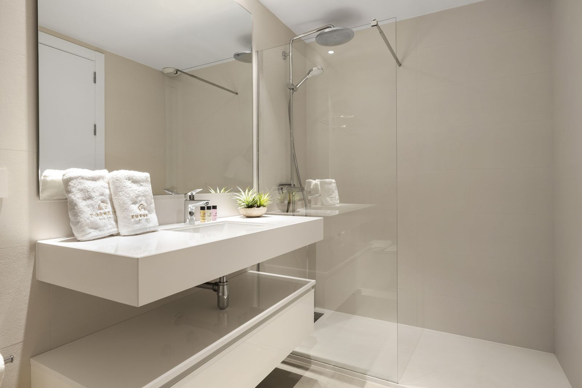 Huis te koop in Estepona | 2 slaapkamers H5494015